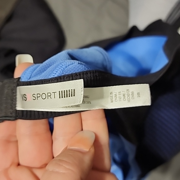 Lot of Victoria secret bras - Picture 9 of 12